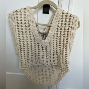 Cream BDG Knitted Cropped Sweater Vest Size Small